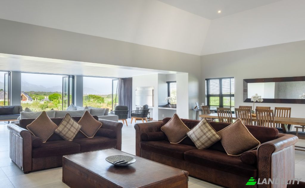 Single Family Home for Sale George, Garden Route District Municipality, Western Cape, South Africa. Photo 5