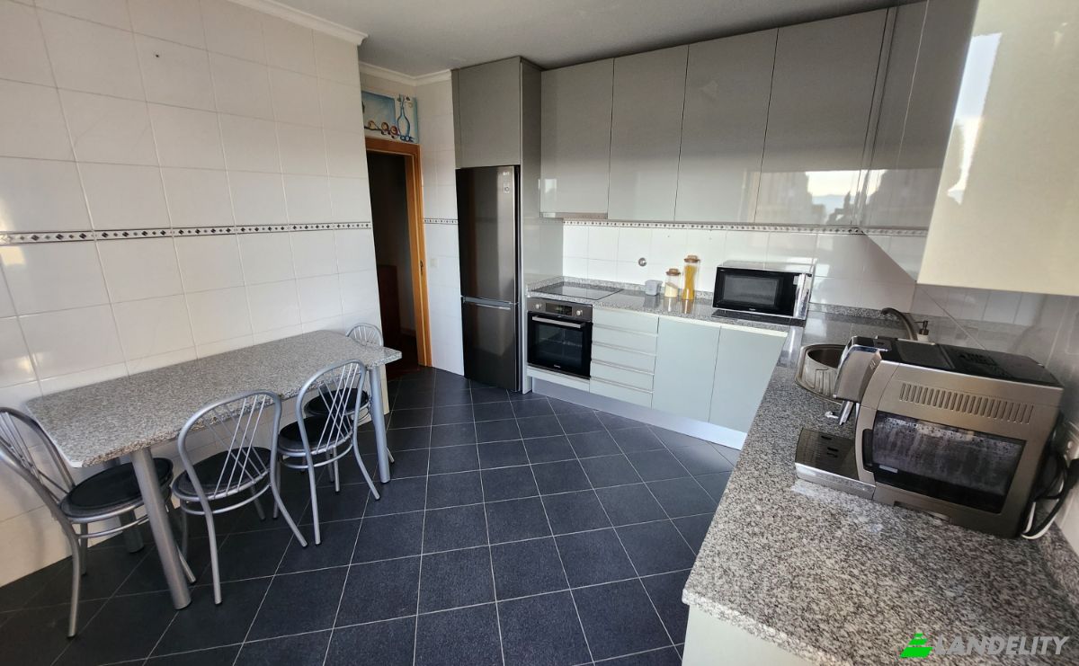 Apartment for Sale da Regedoura, Regedoura, Astromil, Paredes, Porto District, Portugal. Photo 2