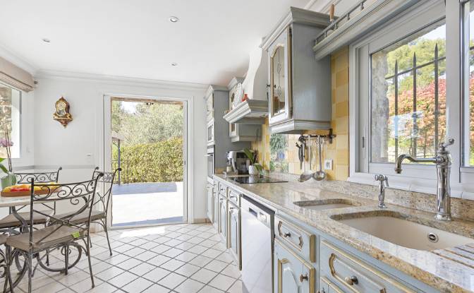 Villa for Sale 11 M Chem des Pins. Photo#19 Villa for Sale 11 M Chem des Pins. Photo#19