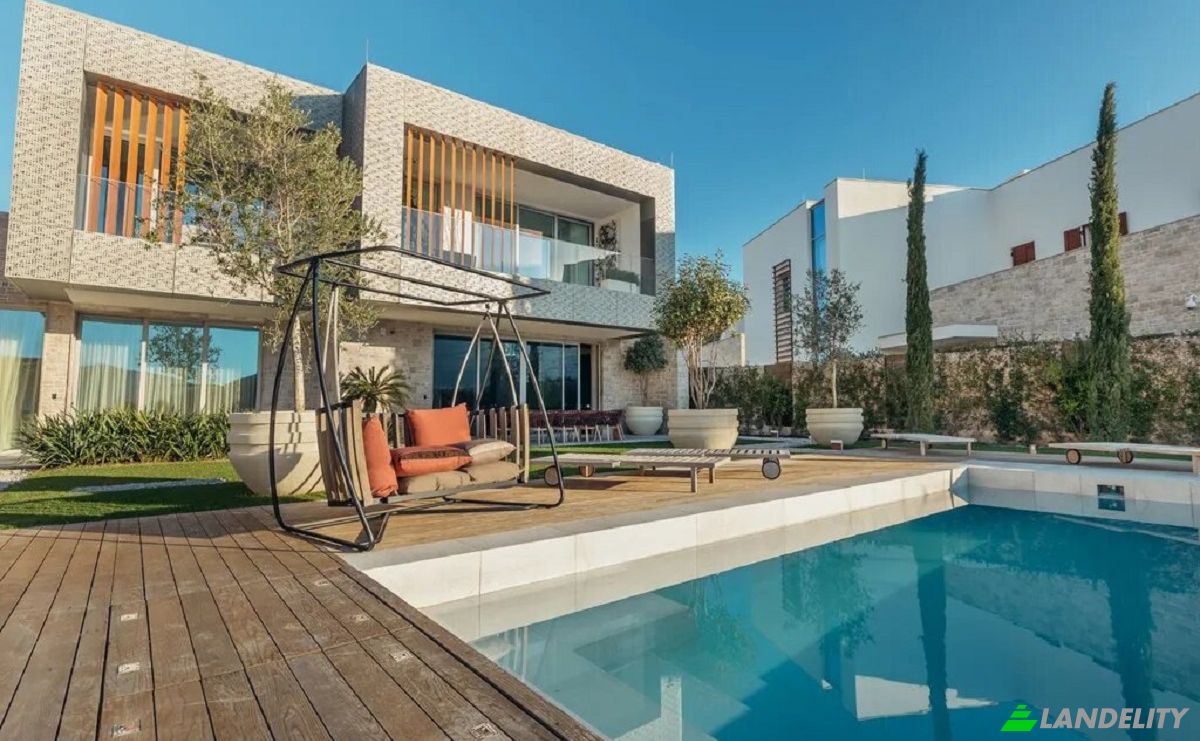 Single Family Home for Sale Kumbor, Herceg Novi Municipality, Montenegro. Photo 2