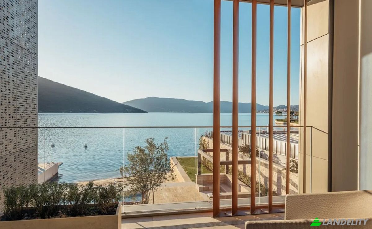 Single Family Home for Sale Kumbor, Herceg Novi Municipality, Montenegro. Photo 9