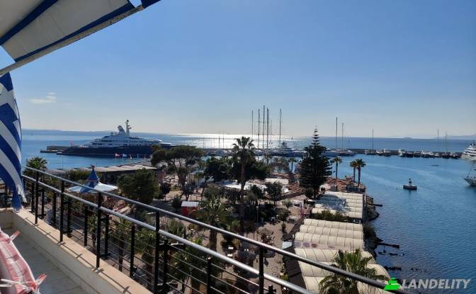 Appartement Te koop Akti Kountouriotou, Pireas. Foto#2