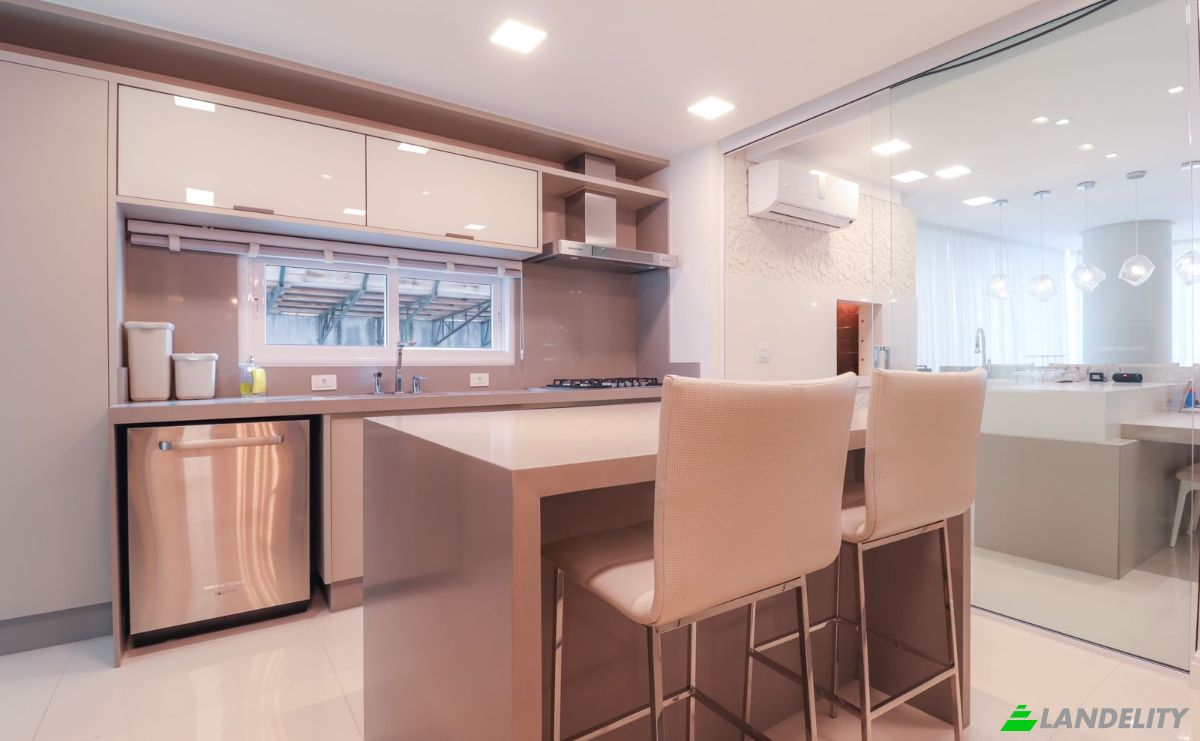 Apartment for Sale Av Nereu Ramos, Meia Praia, Itapema, State of Santa Catarina, Brazil, 88220. Photo 12