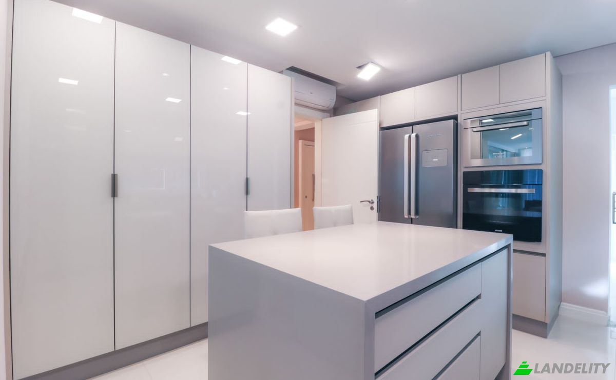 Apartment for Sale Av Nereu Ramos, Meia Praia, Itapema, State of Santa Catarina, Brazil, 88220. Photo 18