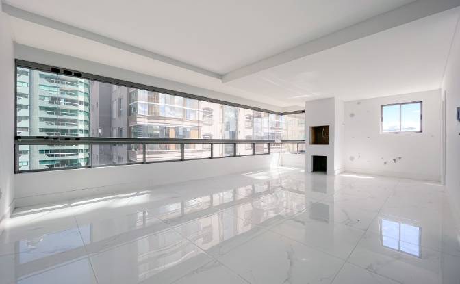Apartment for Sale - Meia Praia, Brazil