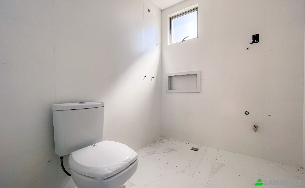 Apartment for Sale Av Nereu Ramos, Meia Praia, Itapema, State of Santa Catarina, Brazil, 88220. Photo 14