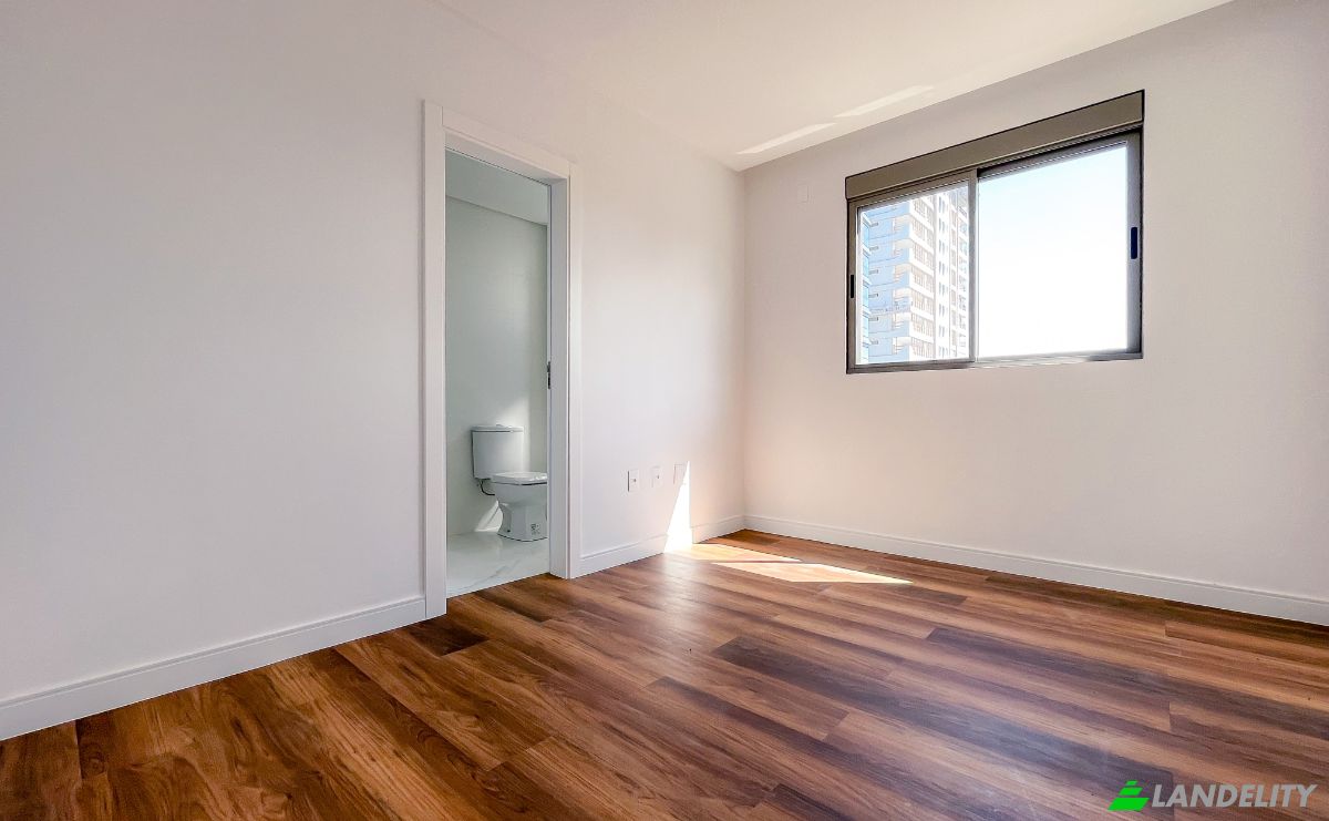 Apartment for Sale Av Nereu Ramos, Meia Praia, Itapema, State of Santa Catarina, Brazil, 88220. Photo 16