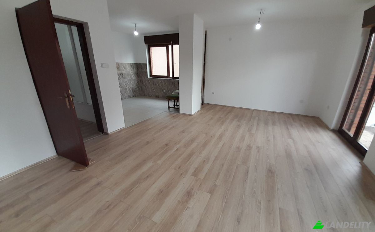 Single Family Home for Sale Juznomoravskih brigada, Leskovac 16000, Leskovac, Jablanica District, Serbia. Photo 2