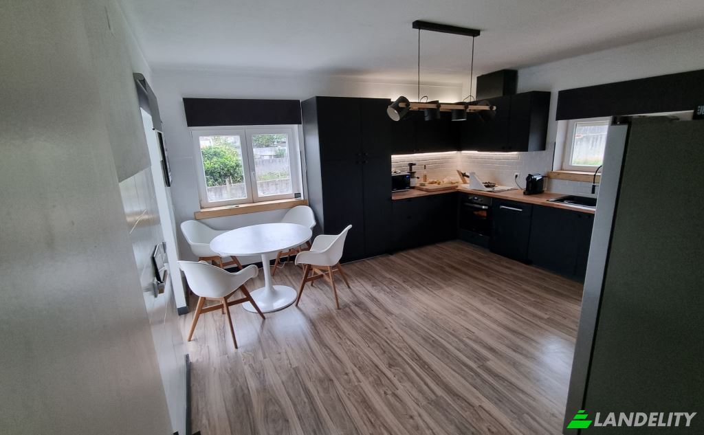 Single Family Home for Sale do Pereiro, Pataias, Alcobaca, Leiria District, Portugal. Photo 2