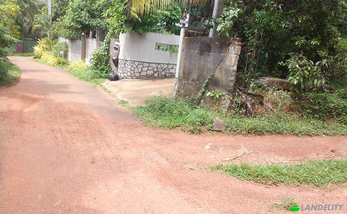 Single Family Home for Sale Hikkaduwa, Galle, Southern Province, Sri Lanka. Photo 2