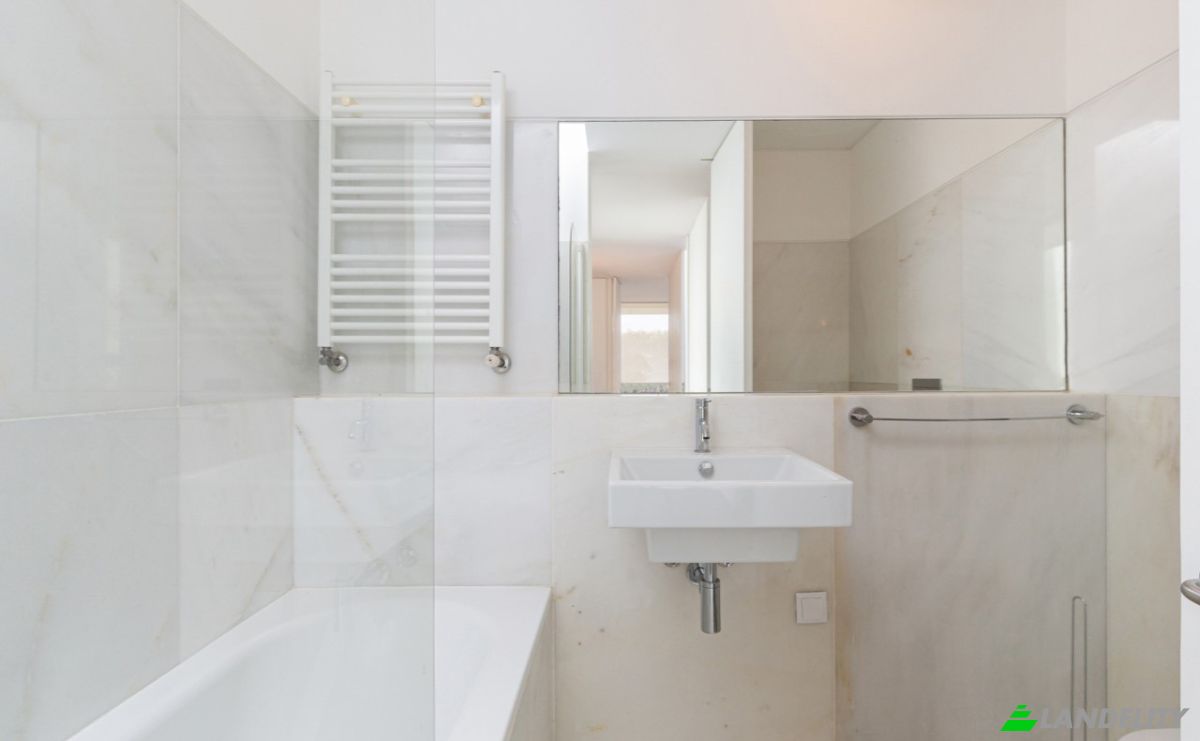 Single Family Home for Rent Bom Sucesso Resort, Alta do Monte Verde, Bom Sucesso, Obidos Municipality, Leiria District, Portugal. Photo 4