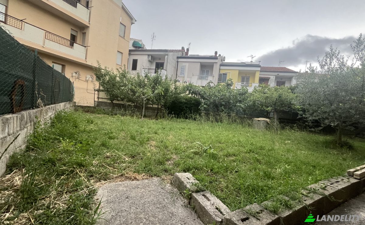 Single Family Home for Sale V Grasceta, 66050 San Salvo CH, San Salvo, Province of Chieti, Abruzzo, Italy. Photo 2