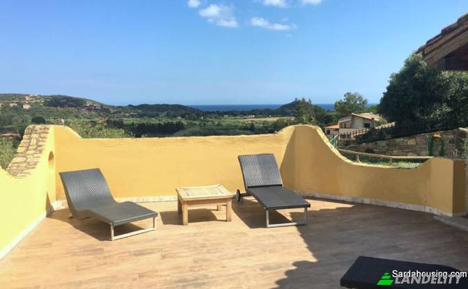 Casa de una sola familia en venta Viale Monti. Foto#2