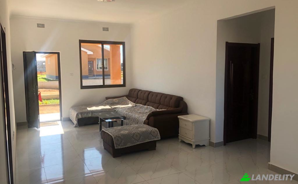 Single Family Home for Sale Mufulira, Ndola, Copperbelt Province, Zambia. Photo 4