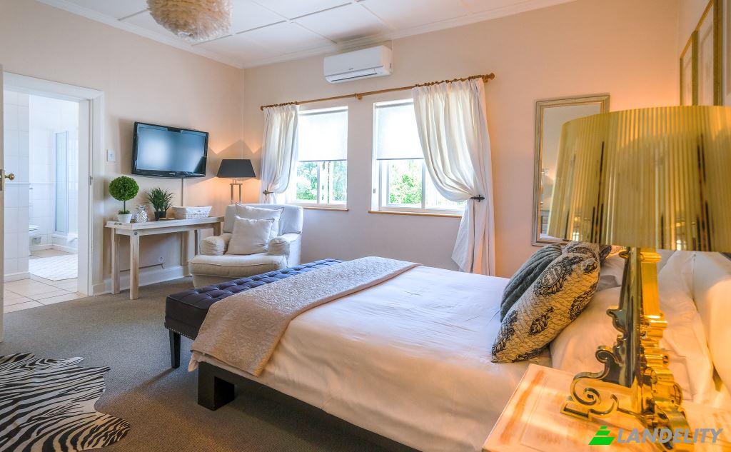 Single Family Home for Sale Caledon St, Bodorp, George, Garden Route District Municipality, Western Cape, South Africa. Photo 15