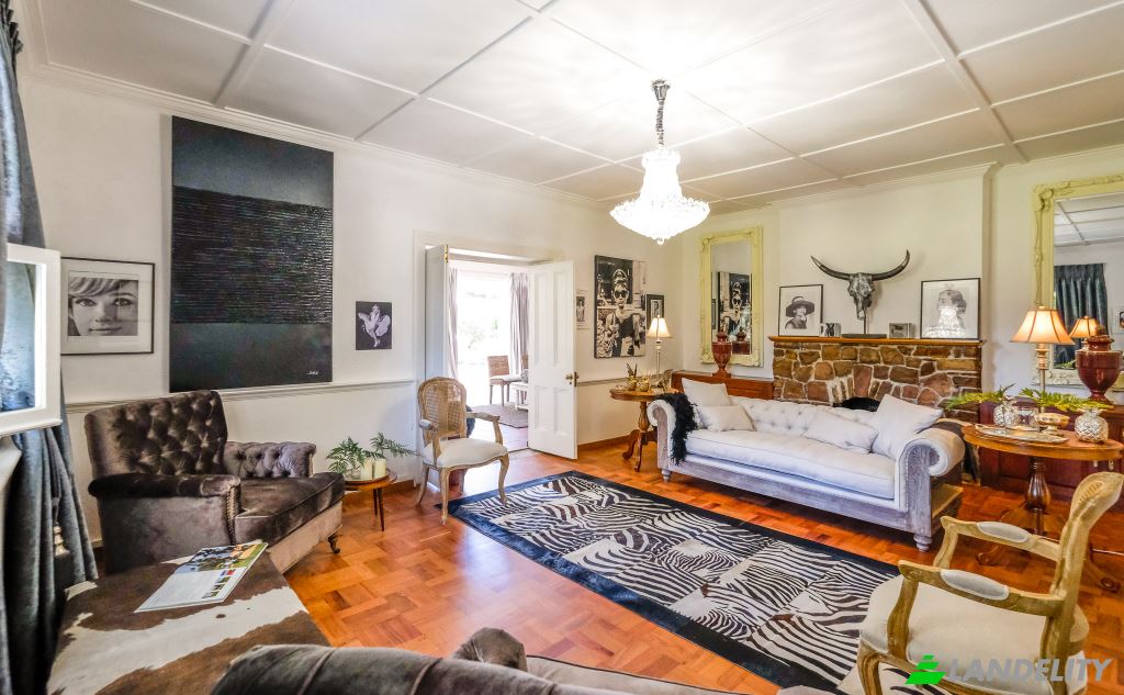 Single Family Home for Sale Caledon St, Bodorp, George, Garden Route District Municipality, Western Cape, South Africa. Photo 3