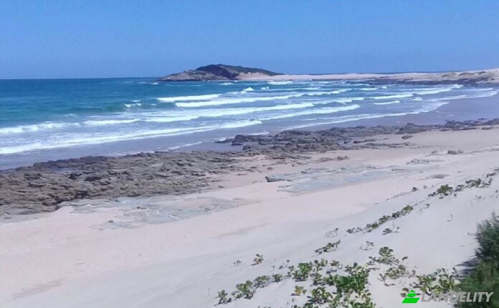 Single Family Home for Sale Zaminyama Dr, East London, Buffalo City Metropolitan Municipality, Eastern Cape, South Africa. Photo 4