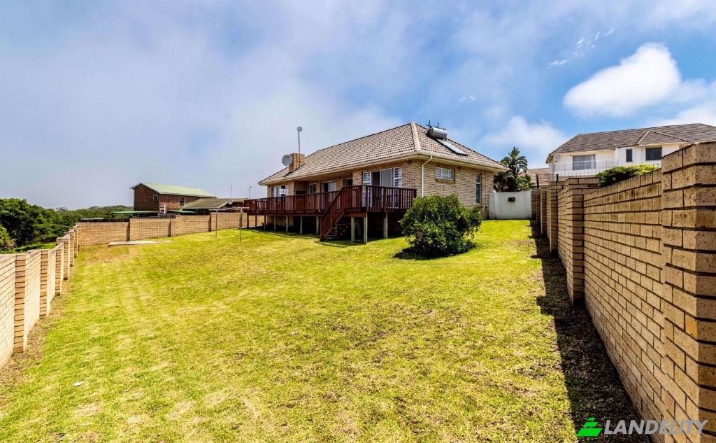 Single Family Home for Sale Zaminyama Dr, East London, Buffalo City Metropolitan Municipality, Eastern Cape, South Africa. Photo 2