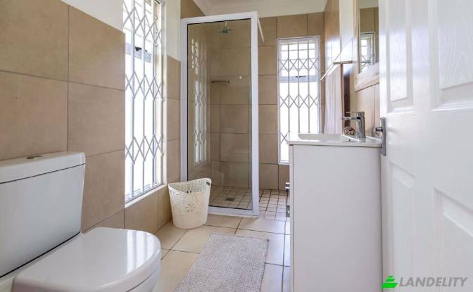 Single Family Home for Sale Zaminyama Dr. Photo#16