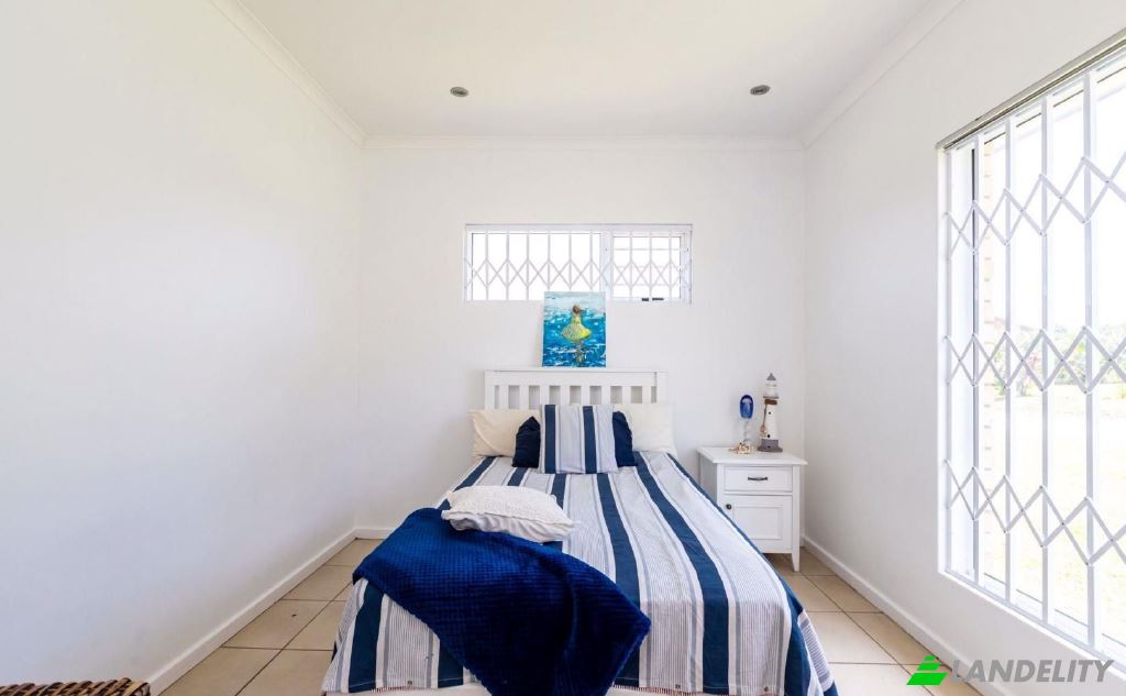 Single Family Home for Sale Zaminyama Dr, East London, Buffalo City Metropolitan Municipality, Eastern Cape, South Africa. Photo 17