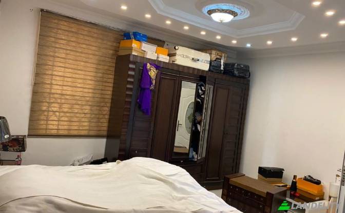 Single Family Home for Sale Estate High Street. Photo#4