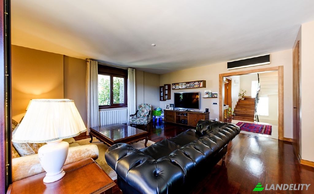 Single Family Home for Sale Burhaniye, Dogu Karadeniz Cd, 34676 Uskudar Istanbul, Istanbul, Uskudar, Turkiye. Photo 13