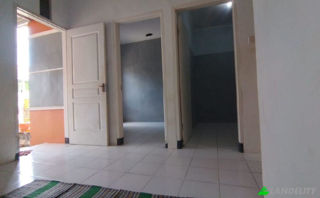 Single Family Home for Sale Perum graha permata residence blok, Krajan, Pakisjajar, Malang Regency, East Java, Indonesia, Kec Pakis, Kabupaten Malang, Jawa Timur 65154. Photo 4