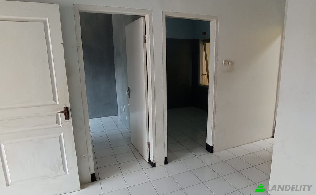 Single Family Home for Sale Perum graha permata residence blok, Krajan, Pakisjajar, Malang Regency, East Java, Indonesia, Kec Pakis, Kabupaten Malang, Jawa Timur 65154. Photo 8