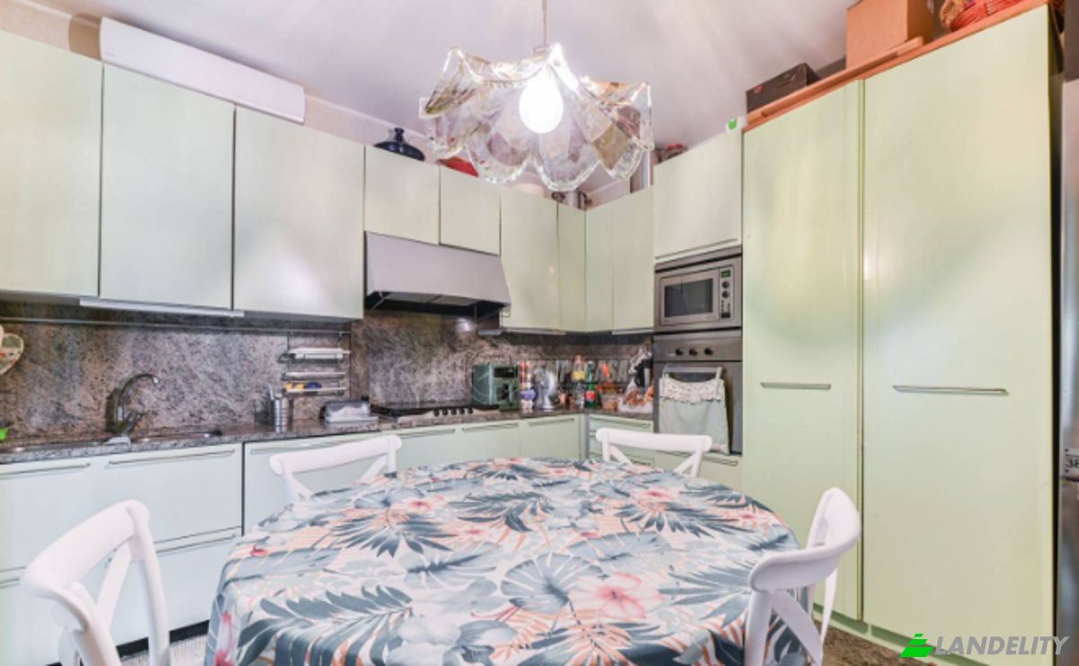 Villa for Sale Via Nazario Sauro, 20847 Albiate MB, Albiate, Province of Monza and Brianza, Lombardy, Italy. Photo 5