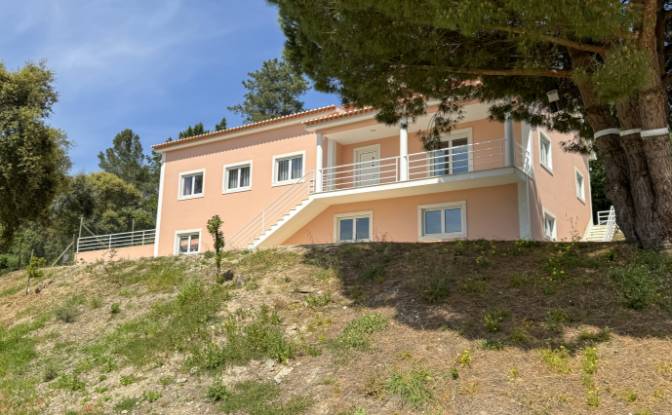 Villa for Sale R do Chafariz 18, 2665-015 Azueira. Photo#2 Villa for Sale R do Chafariz 18, 2665-015 Azueira. Photo#2