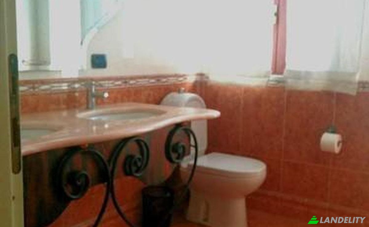 Bed and Breakfast for Sale Via Nuova, 154, 95024 Acireale CT, Acireale, Metropolitan city of Catania, Sicily, Italy. Photo 12
