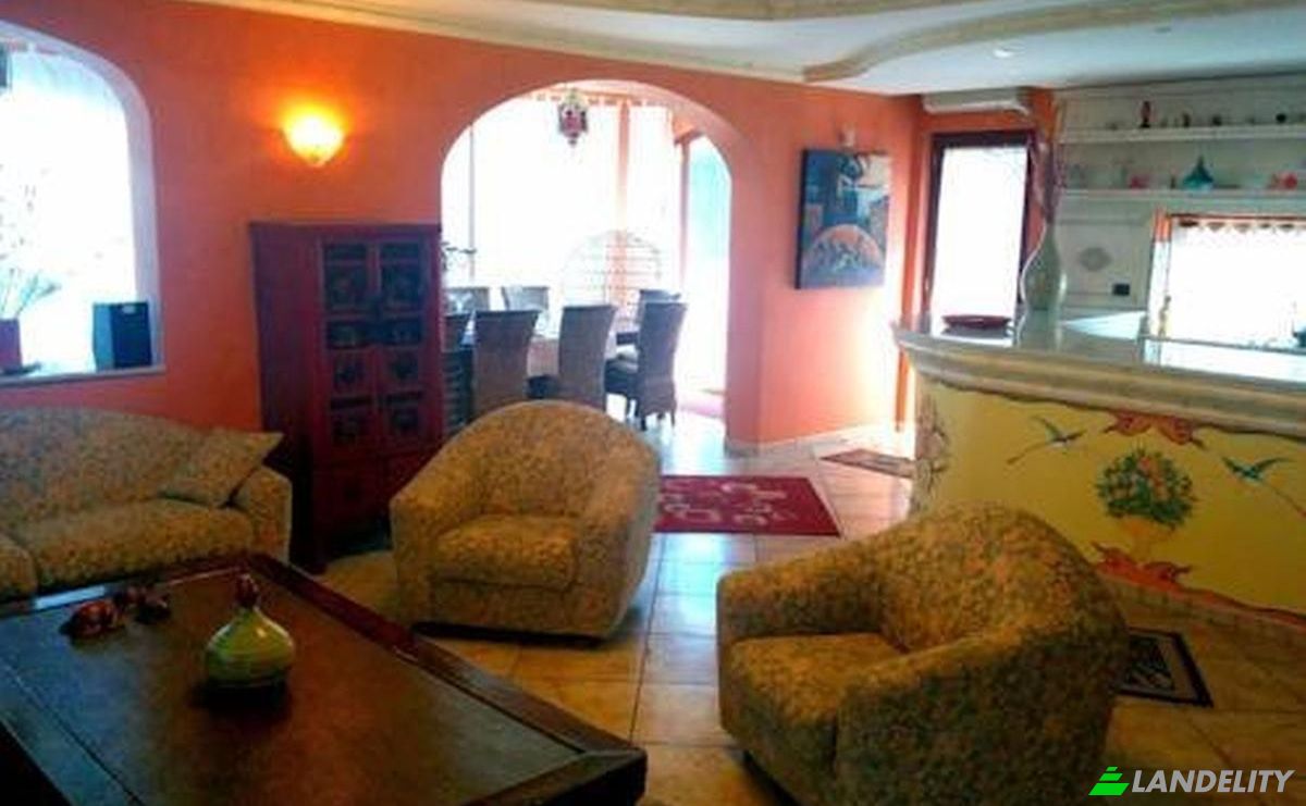 Bed and Breakfast for Sale Via Nuova, 154, 95024 Acireale CT, Acireale, Metropolitan city of Catania, Sicily, Italy. Photo 9