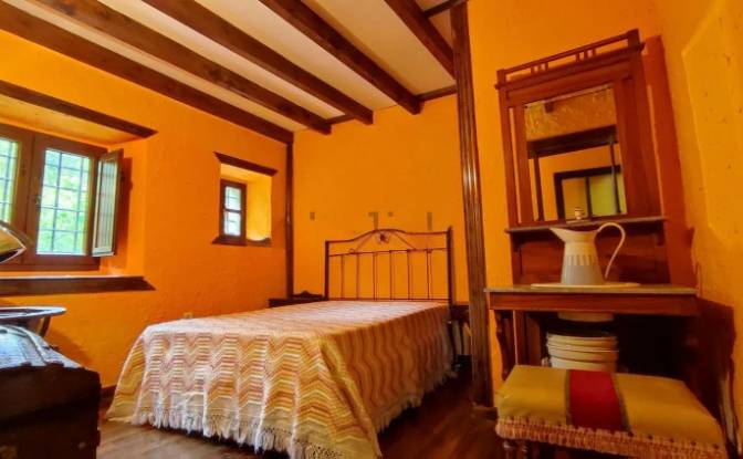 Eengezinswoning Te koop Camin del Caleru, Careses. Foto#13 Eengezinswoning Te koop Camin del Caleru, Careses. Foto#13