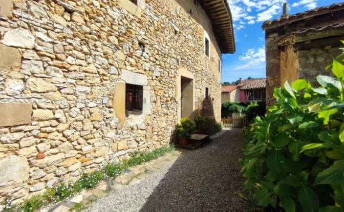 Eengezinswoning Te koop Camin del Caleru, Careses. Foto#21 Eengezinswoning Te koop Camin del Caleru, Careses. Foto#21