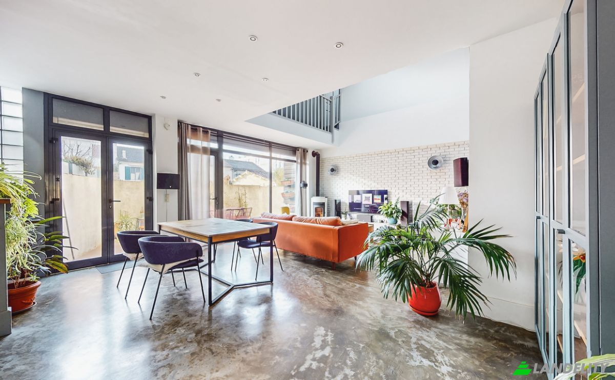 Townhouse for Sale 28 Bd Foch, 84000 Avignon, Avignon, Vaucluse, Provence-Alpes-Cote dAzur, France. Photo 1