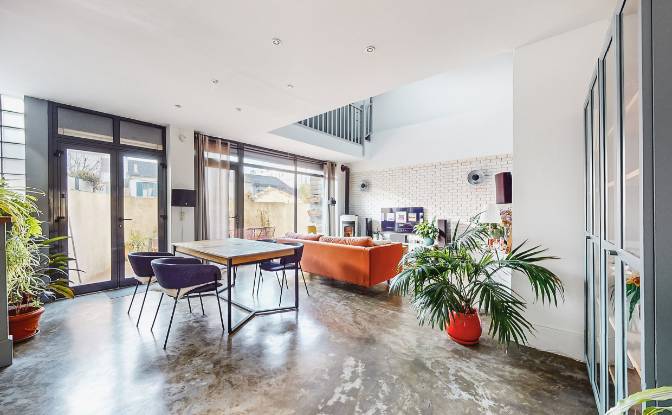 Townhouse for Sale - Avignon, France