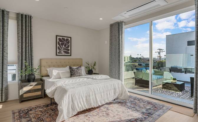 Single Family Home for Sale 125 W Plymouth St. Photo#7