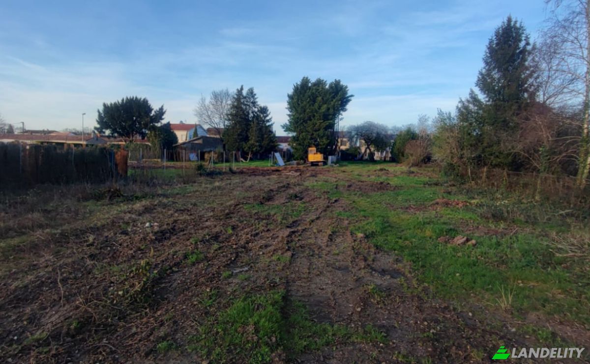 Lote de terreno en venta 5 Imp Corbineau, 17100 Saintes, Saintes, Charente-Maritime, Nouvelle-Aquitaine, France. Foto 2