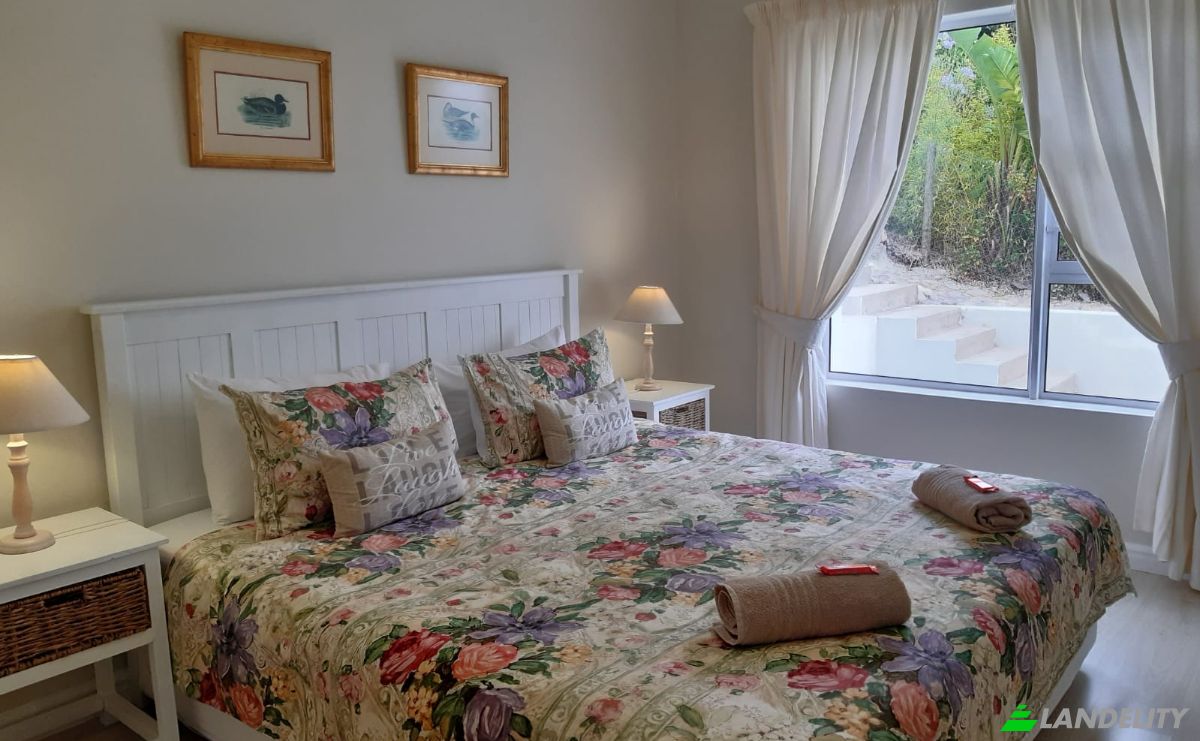 Single Family Home for Sale Rio St, Paradise, Knysna, Garden Route District Municipality, Western Cape, South Africa. Photo 15