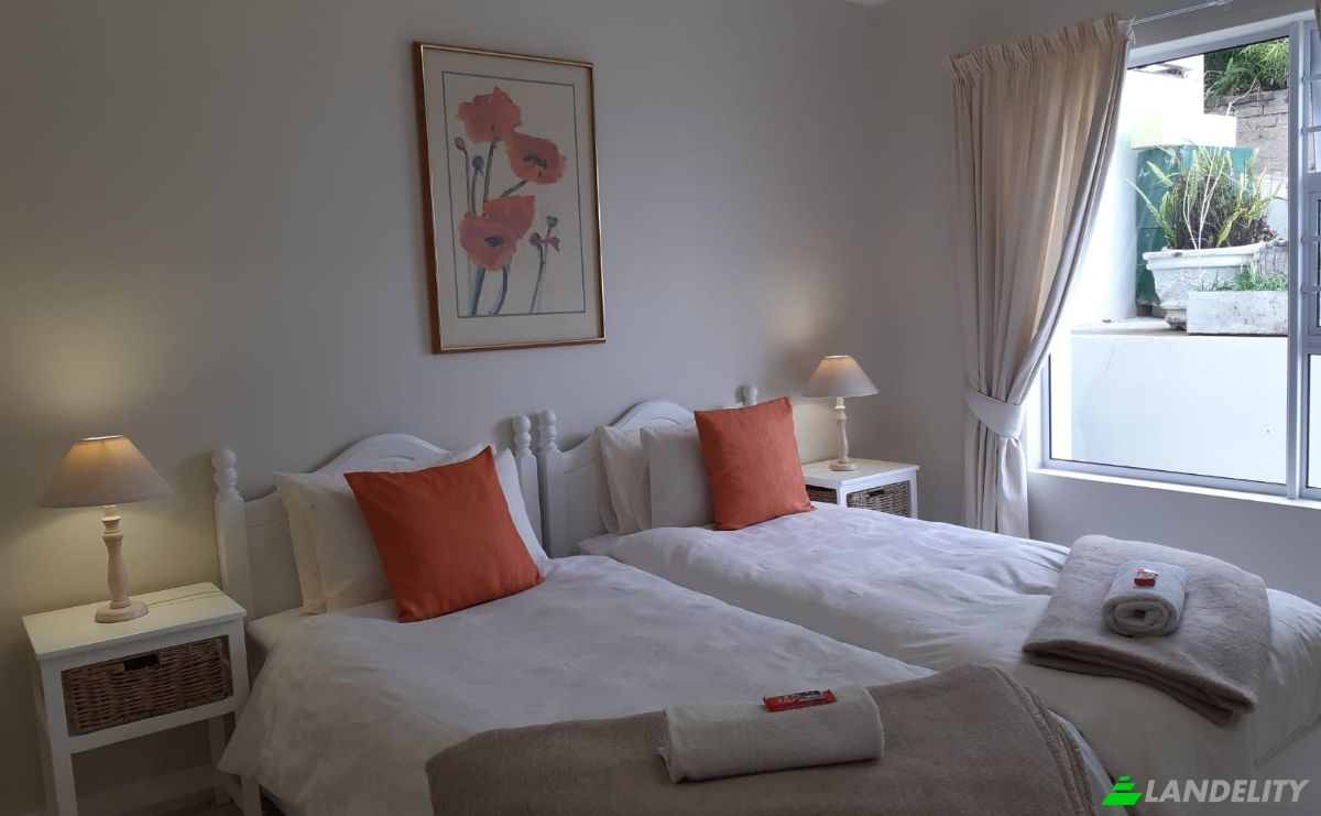 Single Family Home for Sale Rio St, Paradise, Knysna, Garden Route District Municipality, Western Cape, South Africa. Photo 16