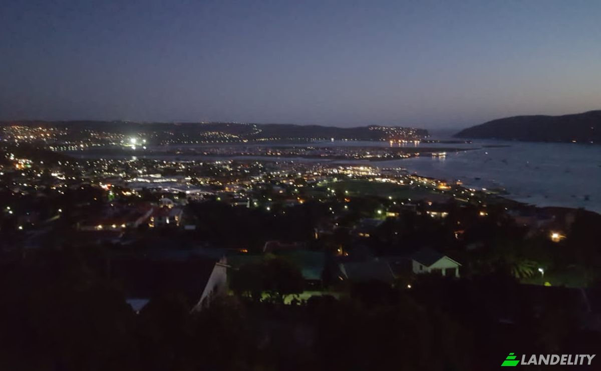 Single Family Home for Sale Rio St, Paradise, Knysna, Garden Route District Municipality, Western Cape, South Africa. Photo 4