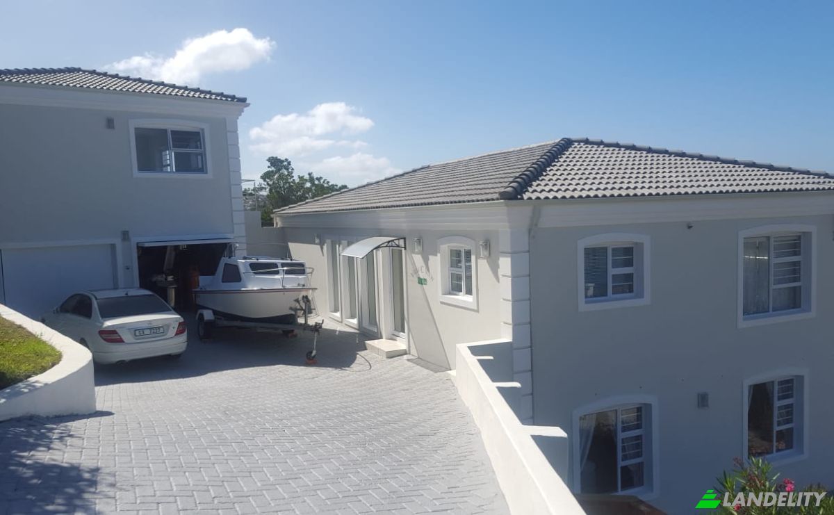 Single Family Home for Sale Rio St, Paradise, Knysna, Garden Route District Municipality, Western Cape, South Africa. Photo 5