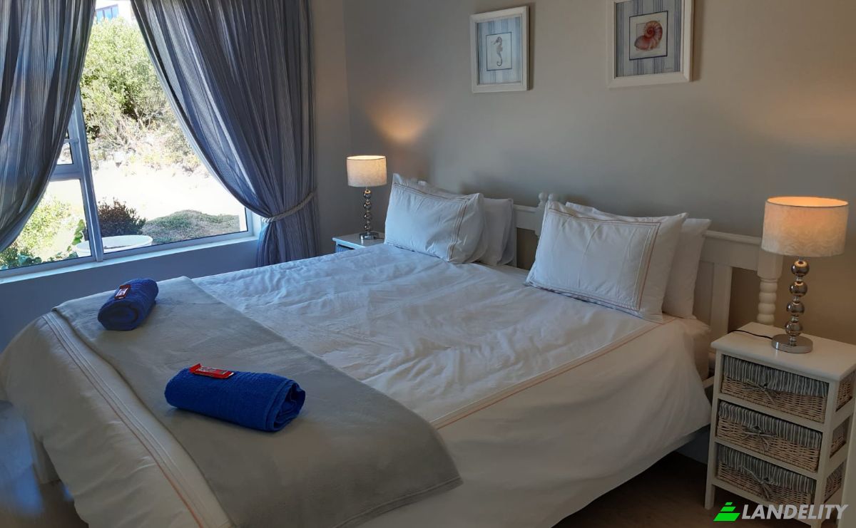 Single Family Home for Sale Rio St, Paradise, Knysna, Garden Route District Municipality, Western Cape, South Africa. Photo 9