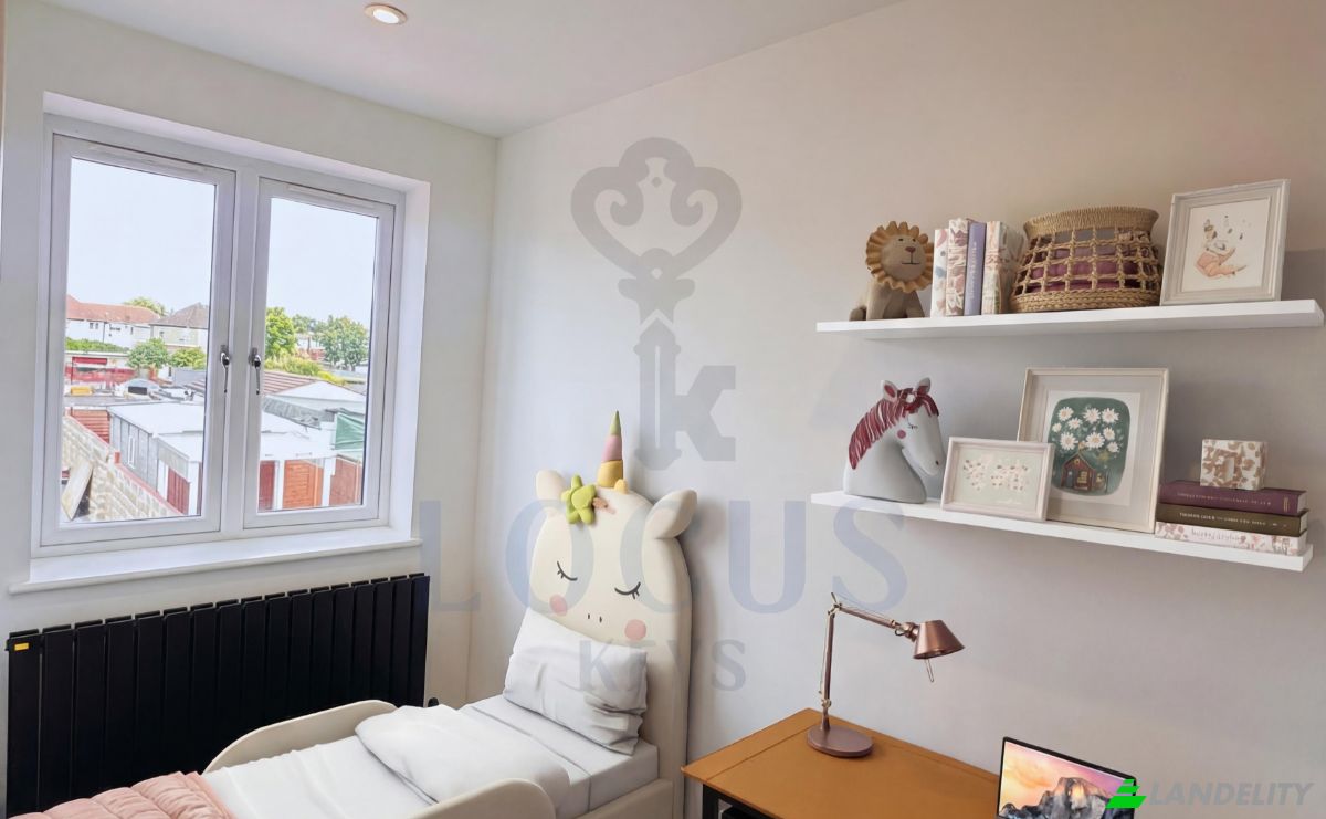 Single Family Home for Sale 6 Northumberland Cres, Feltham TW14 9SZ, Feltham, Greater London, England, United Kingdom. Photo 9