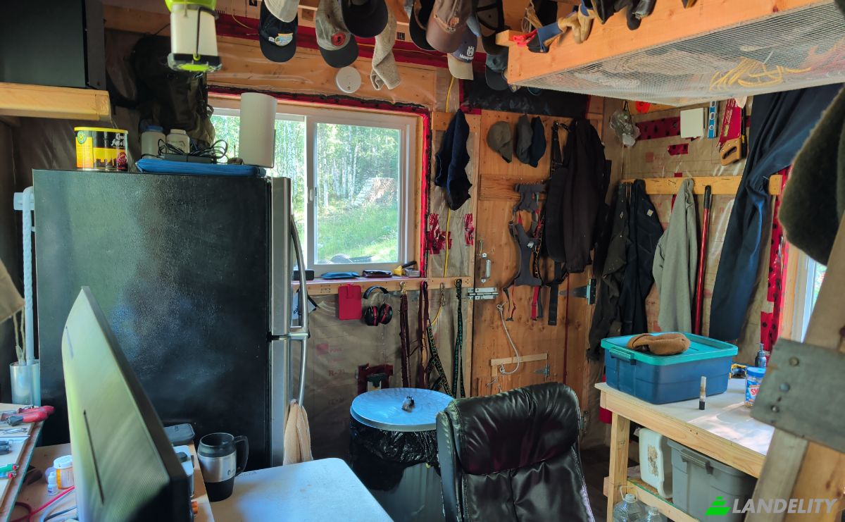 Cabin/Cottage for Sale 4645 Treasure St, Fairbanks, Fairbanks North Star Borough, Alaska, United States, AK 99712, USA. Photo 15