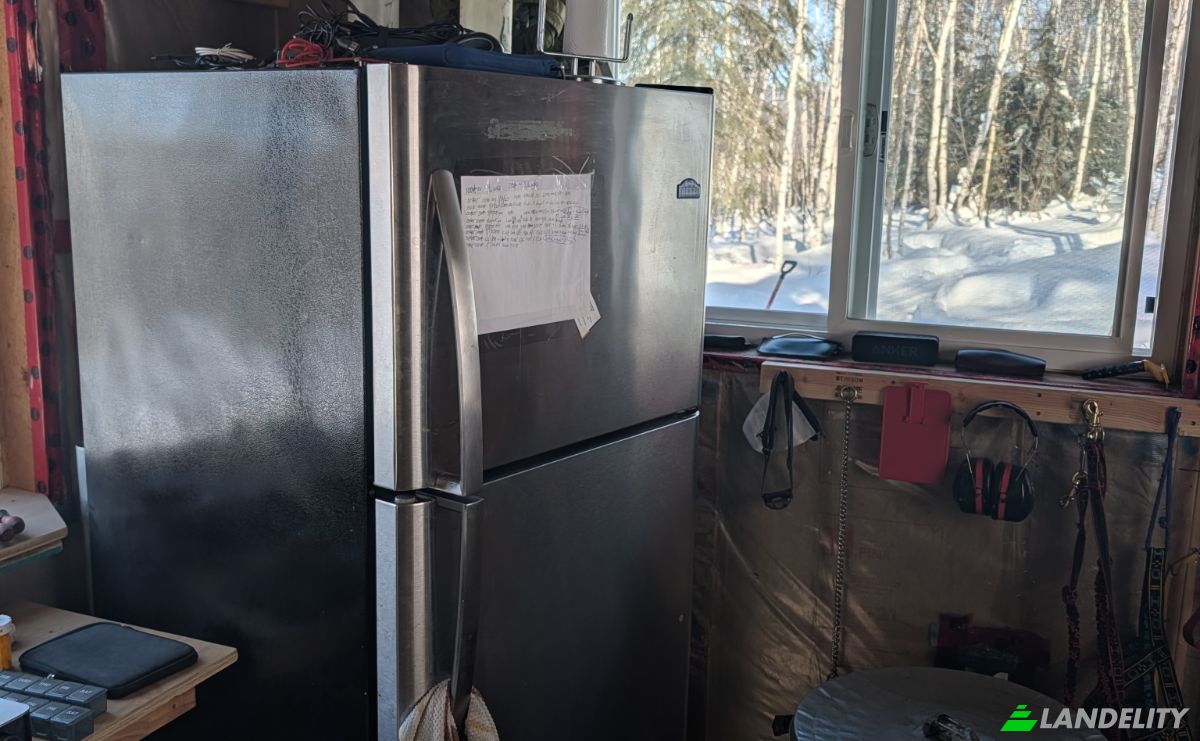 Cabin/Cottage for Sale 4645 Treasure St, Fairbanks, Fairbanks North Star Borough, Alaska, United States, AK 99712, USA. Photo 3