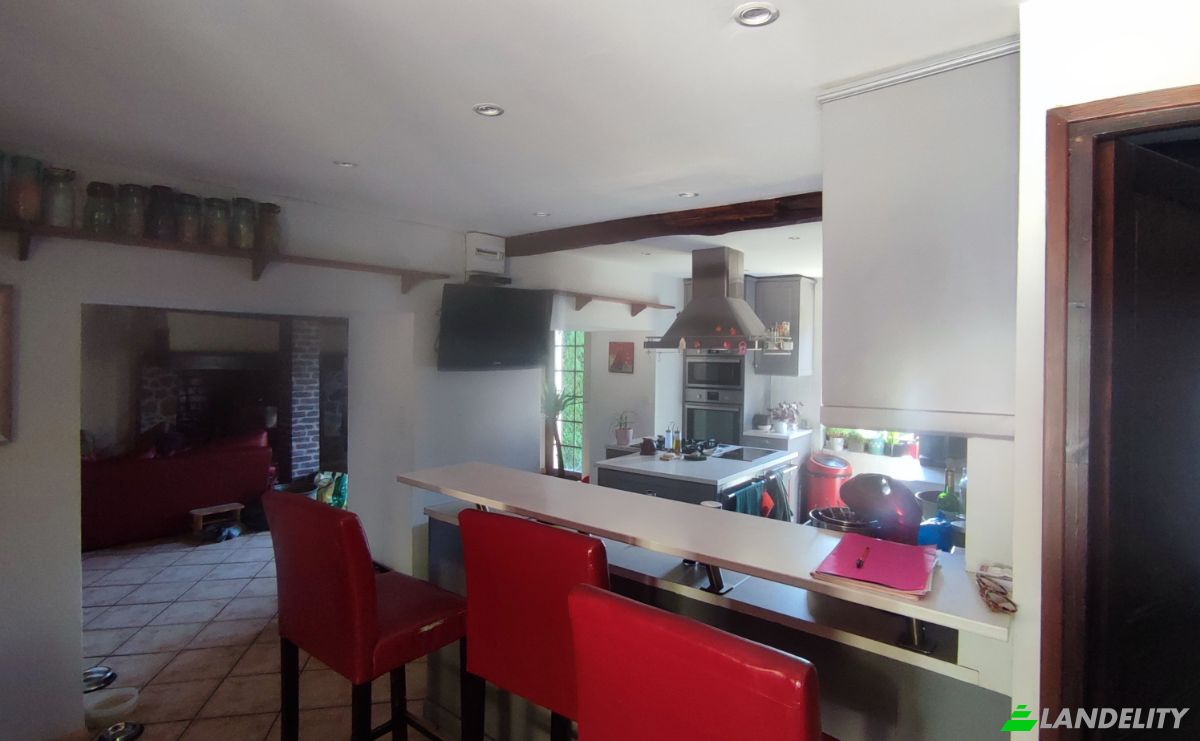 Villa for Sale 520 La Maison Rouge, 89520 Treigny-Perreuse-Sainte-Colombe, Treigny-Perreuse-Sainte-Colombe, Yonne, Bourgogne-Franche-Comte, France. Photo 25