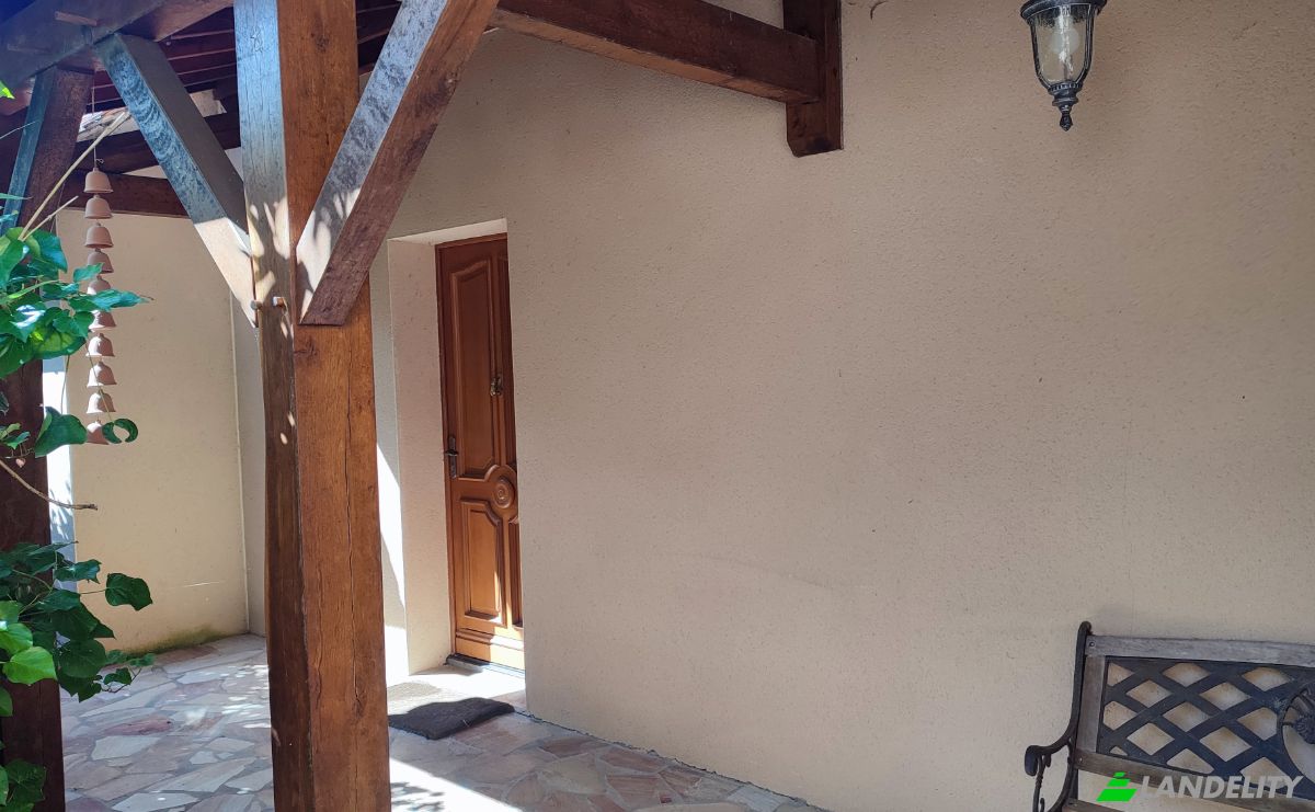 Villa for Sale 520 La Maison Rouge, 89520 Treigny-Perreuse-Sainte-Colombe, Treigny-Perreuse-Sainte-Colombe, Yonne, Bourgogne-Franche-Comte, France. Photo 5