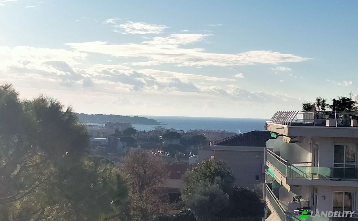 Apartment for Sale 25 Chem de la Peyregoue, 06600 Antibes, Antibes, Alpes-Maritimes, Provence-Alpes-Cote dAzur, France. Photo 2