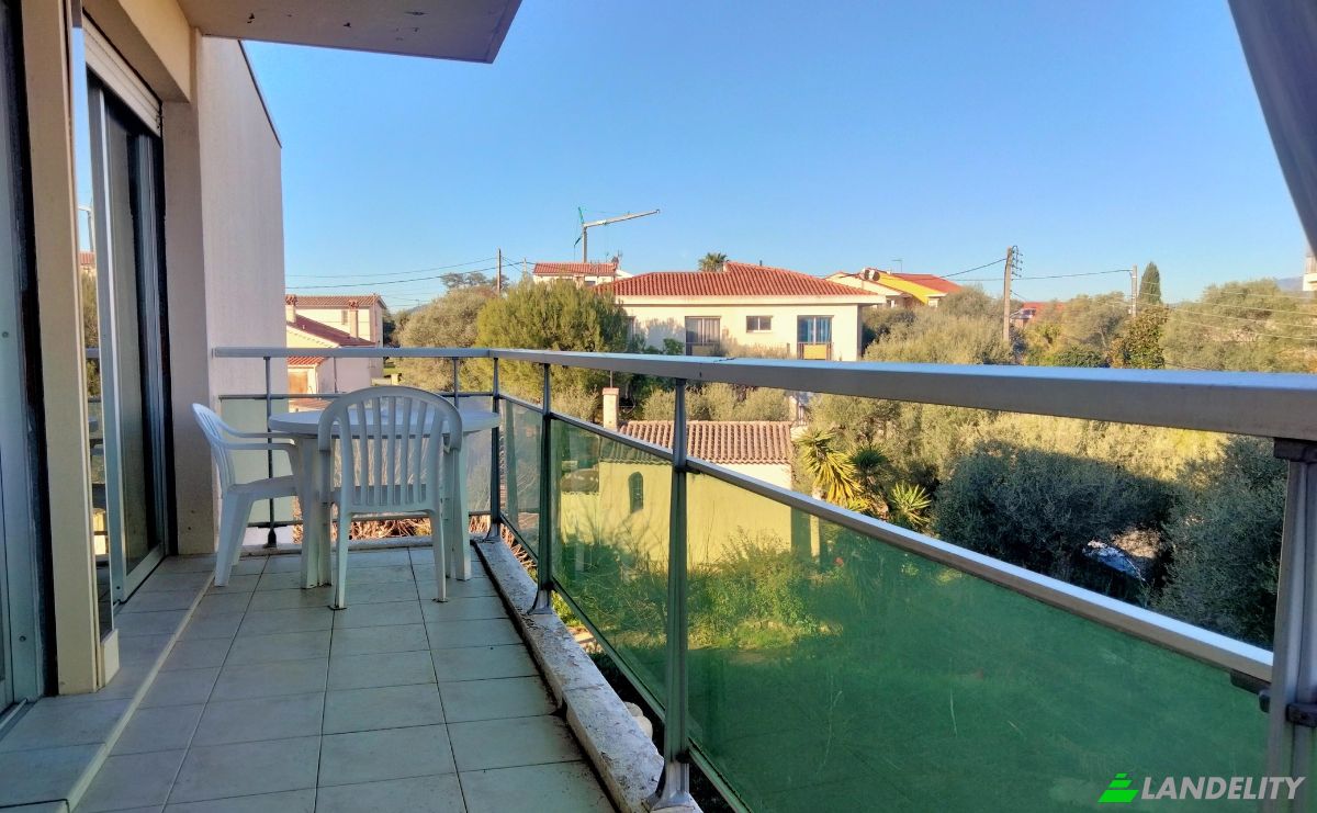 Apartment for Sale 25 Chem de la Peyregoue, 06600 Antibes, Antibes, Alpes-Maritimes, Provence-Alpes-Cote dAzur, France. Photo 7